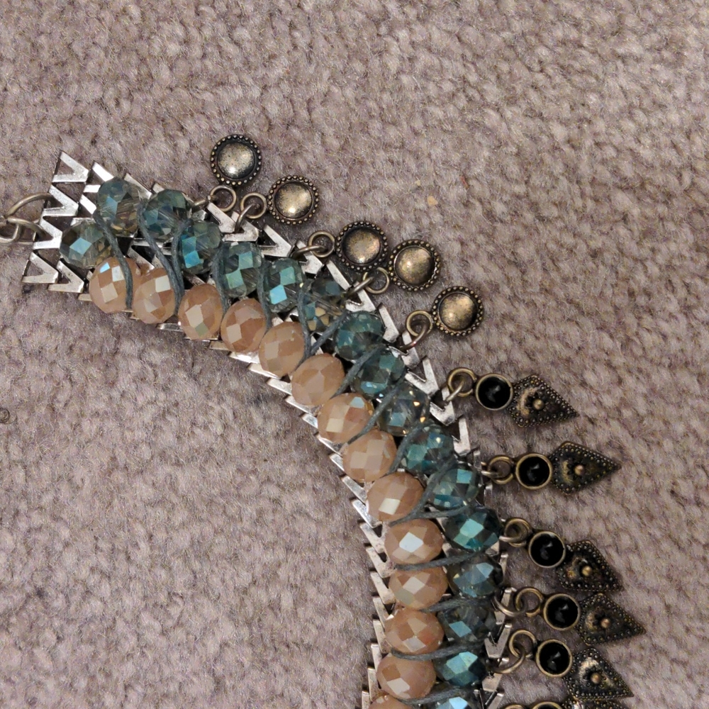 Statement necklace - Picture 2 of 2